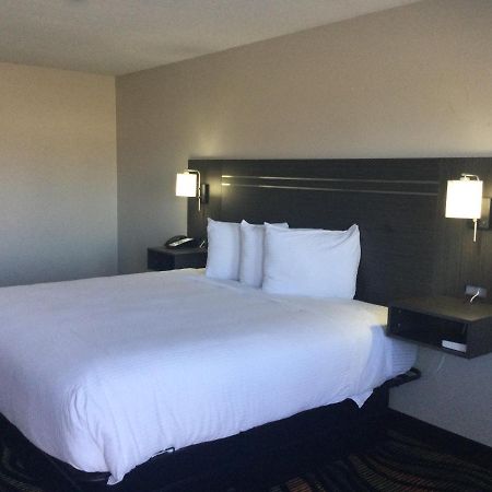 Americas Best Value Inn Мускоги Екстериор снимка