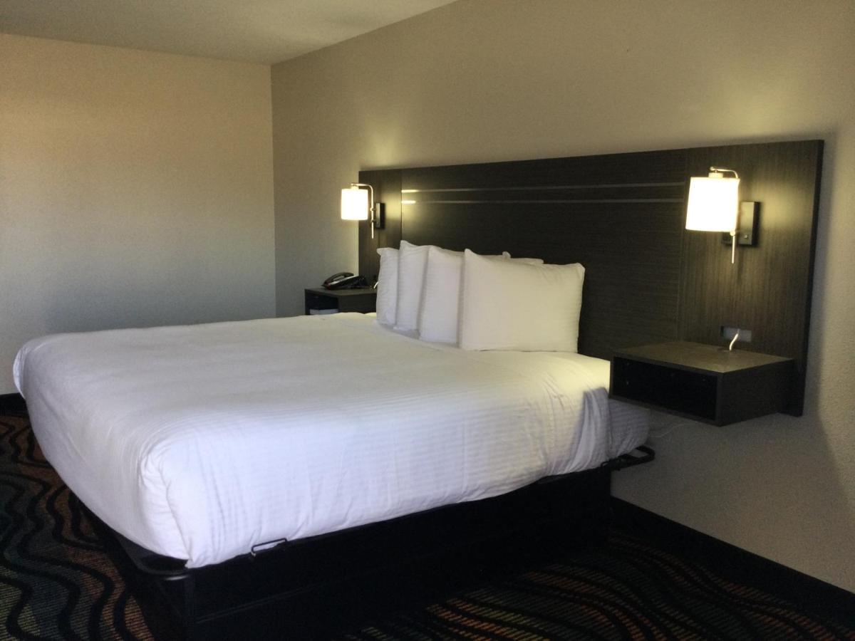 Americas Best Value Inn Мускоги Екстериор снимка