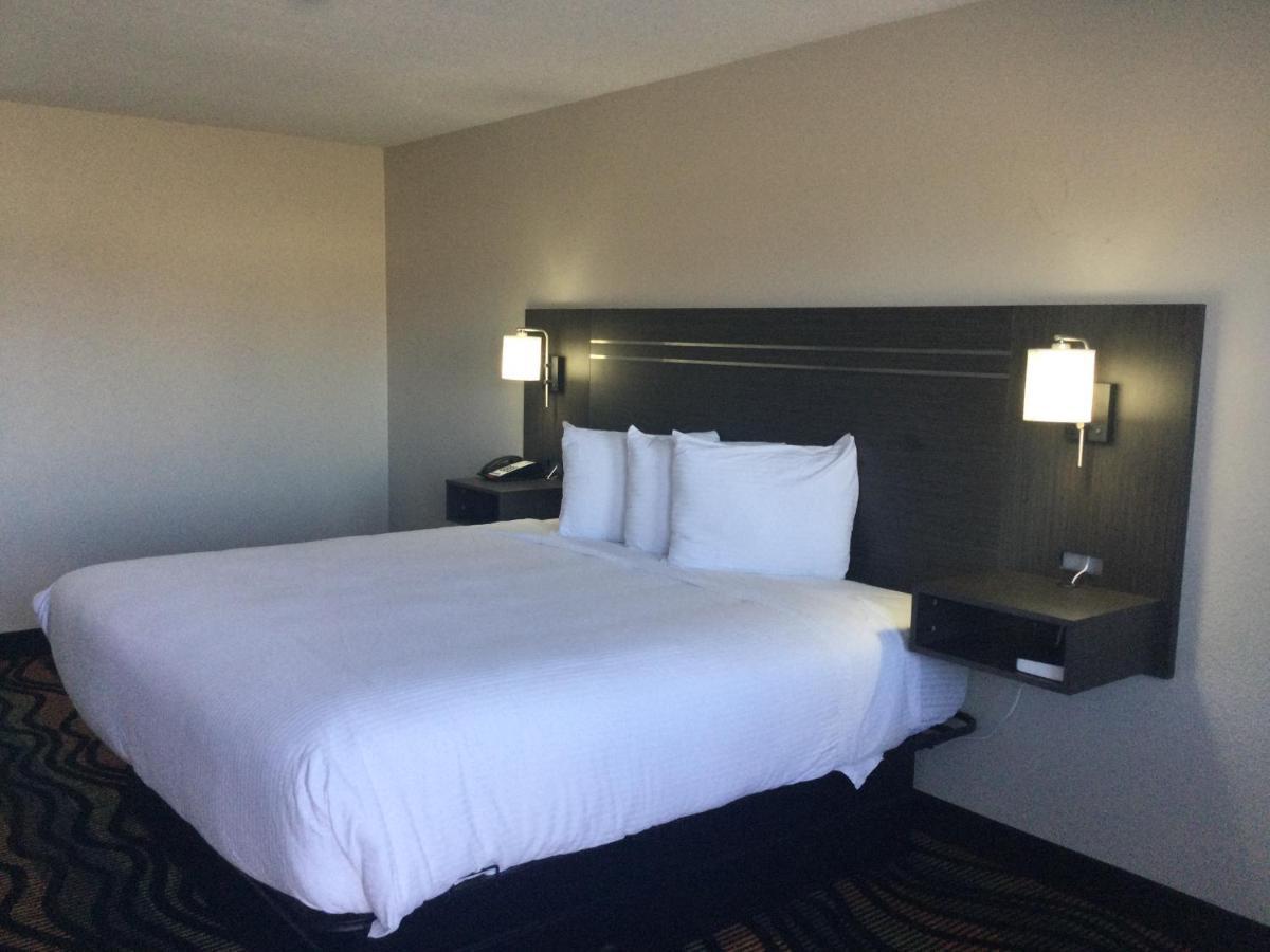 Americas Best Value Inn Мускоги Екстериор снимка